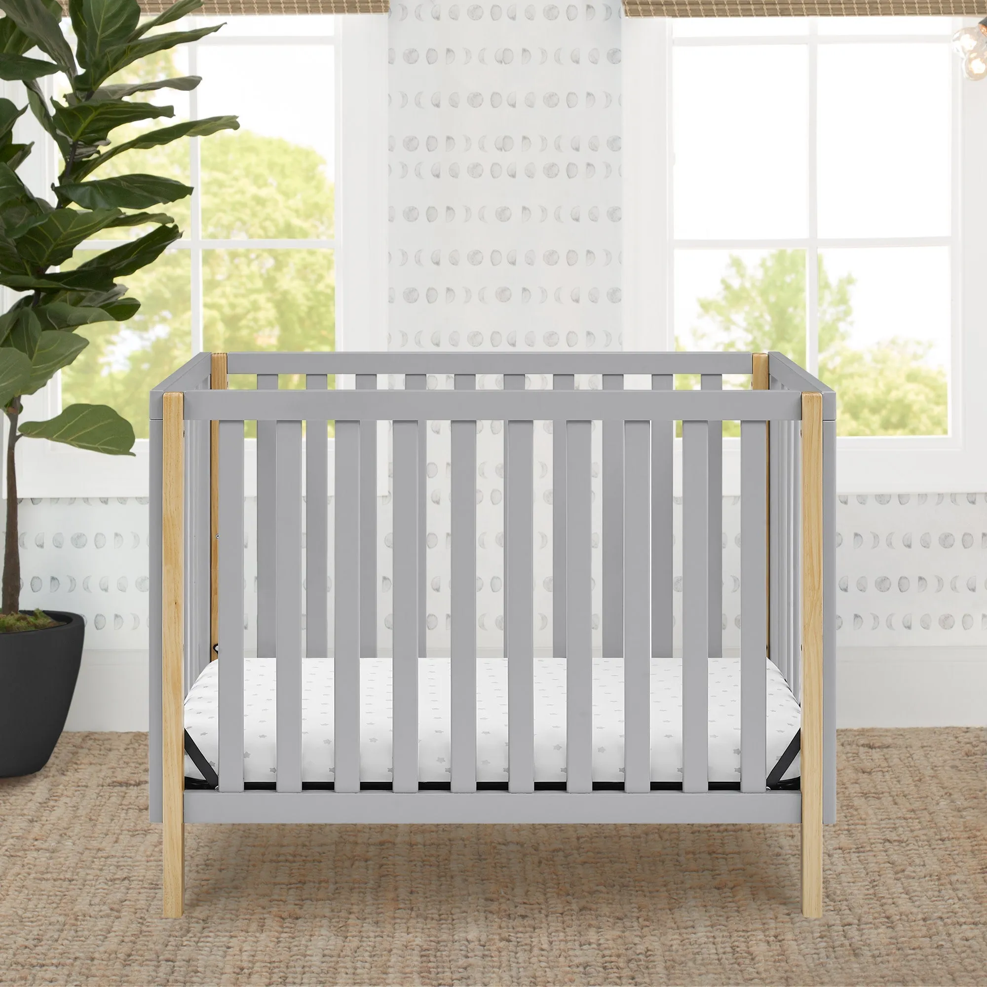 Gio Mini Crib with 2.75-Inch Mattress